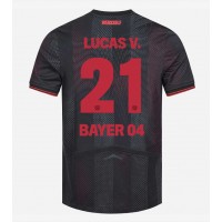 Camisa de Futebol Bayer Leverkusen Lucas Vazquez #21 Equipamento Principal 2025-26 Manga Curta